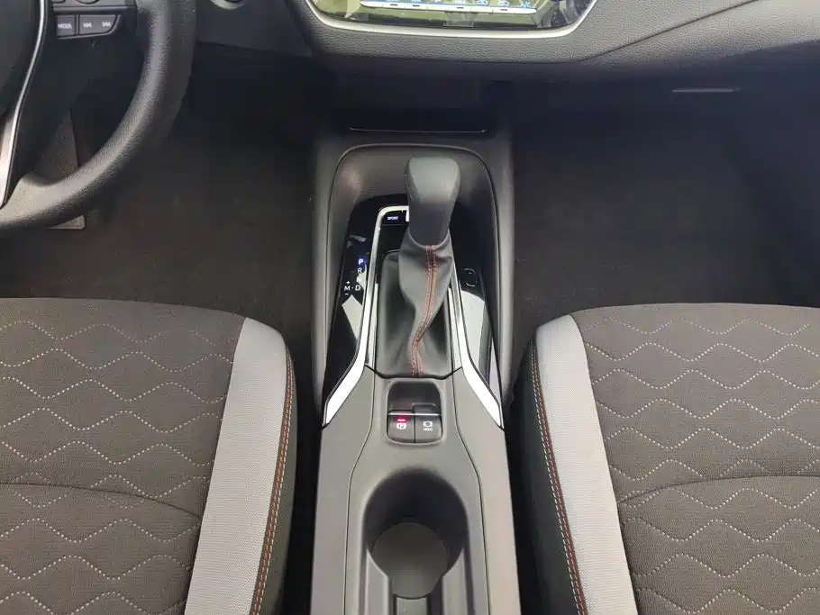 Toyota Corolla 2023 — фото 16