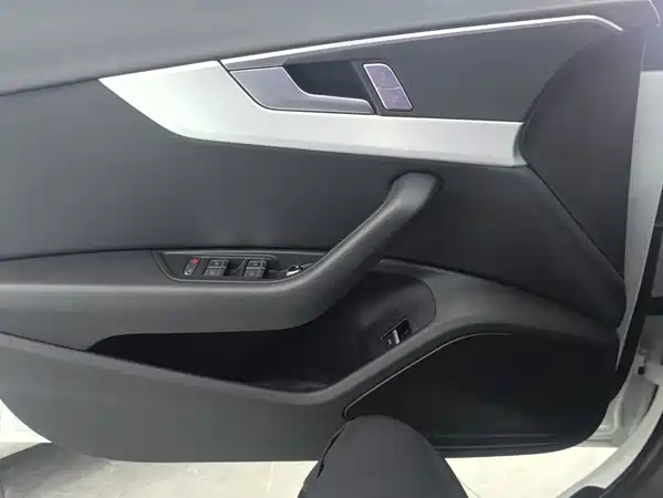 Audi A4L 2024