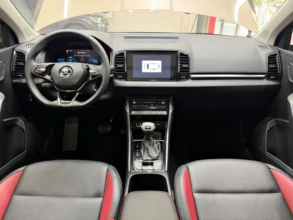 Skoda Karoq 2023 — фото 20