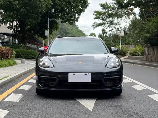 Porsche Panamera 2024