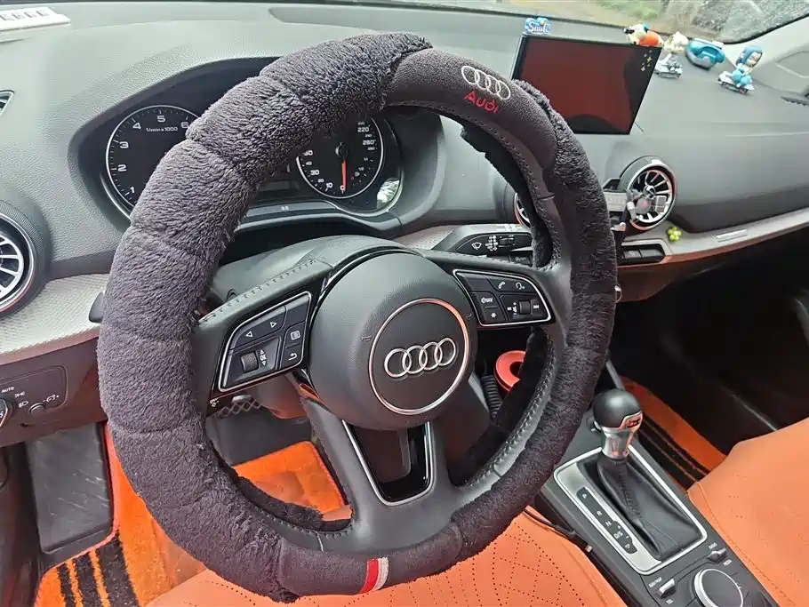 Audi Q2L 2021 — фото 15