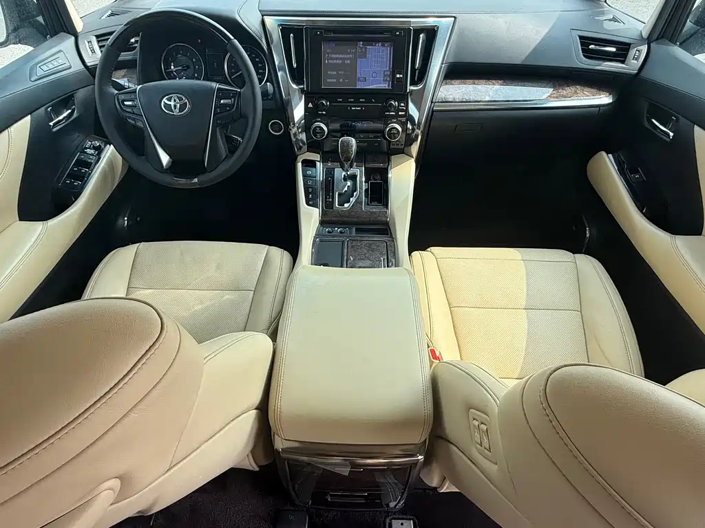 Toyota Alphard 2019 — фото 12