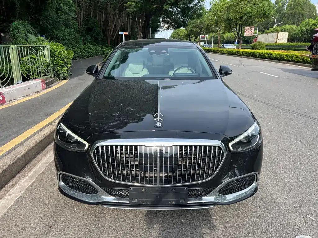 Mercedes-Benz Maybach S-Class 2024