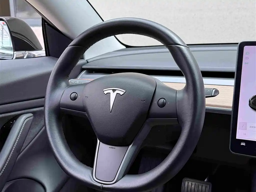 Tesla Model 3 2019 — фото 5