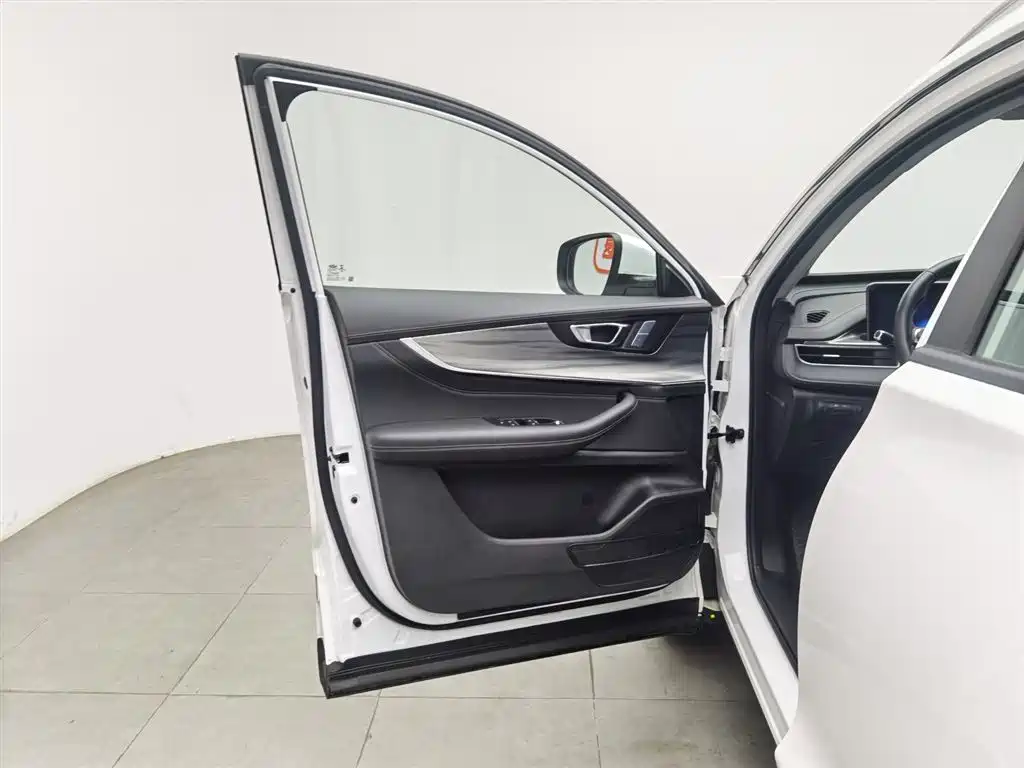 Chery Tiggo 8 PLUS 2023 — фото 8