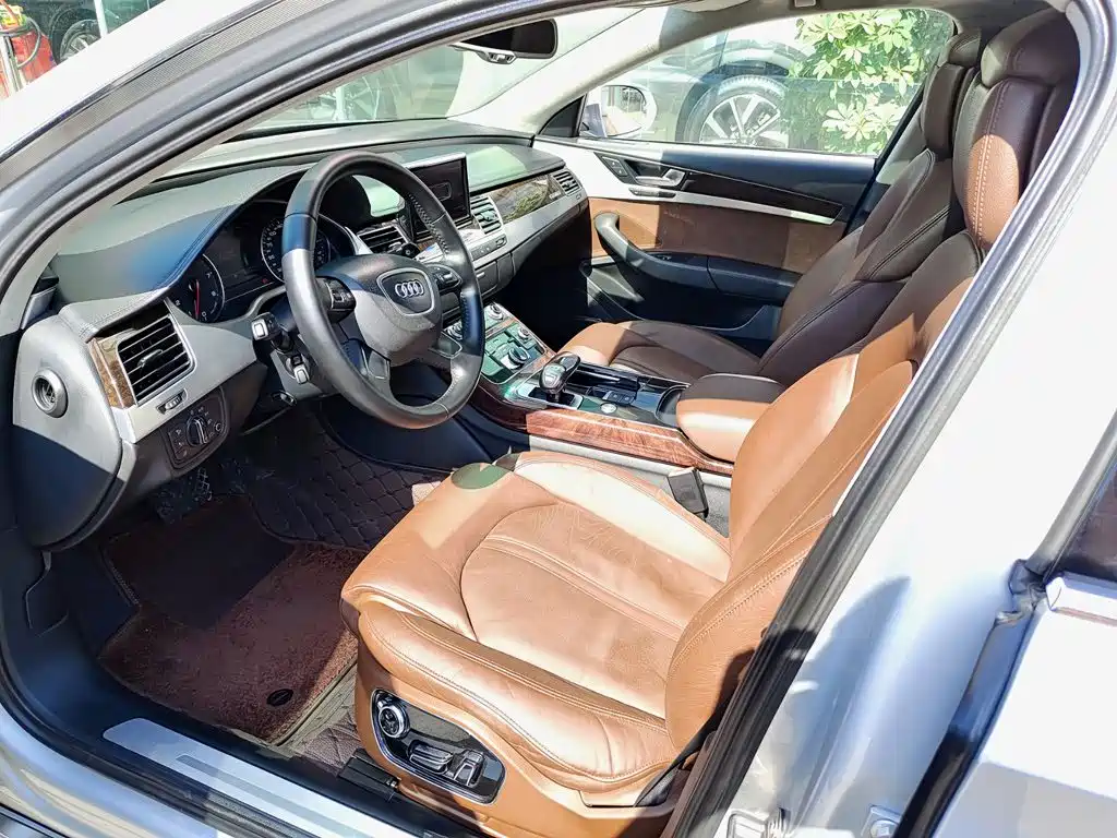 Audi A8 2011