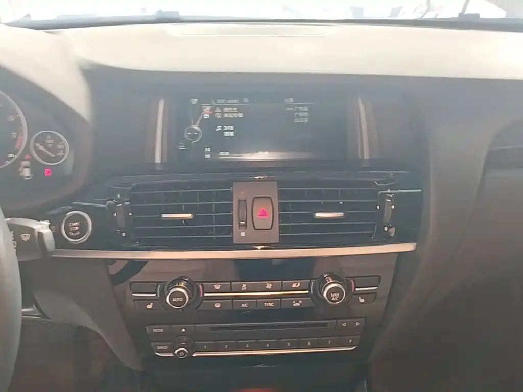 BMW X4 2015 — фото 13