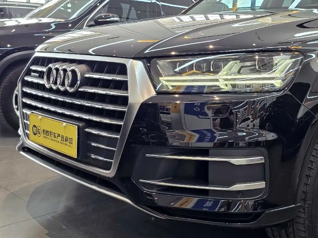 Audi Q7 2018 — фото 3