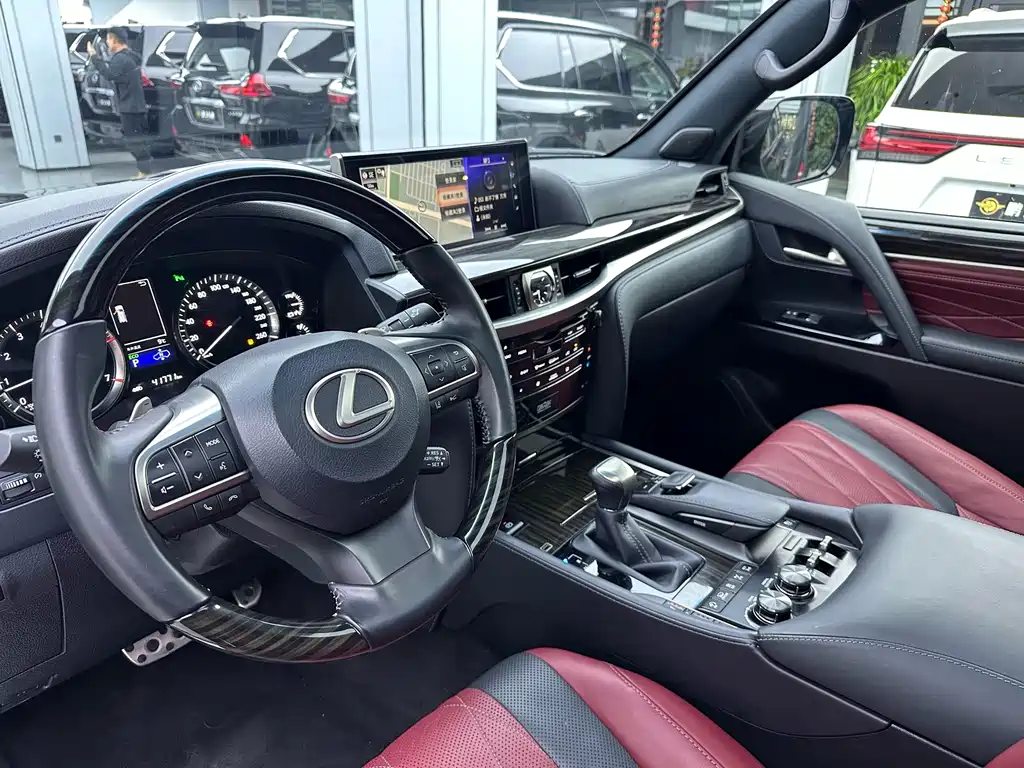Lexus LX 2023 — фото 16