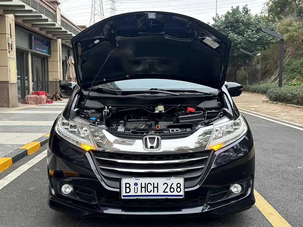 Honda Odyssey 2018 — фото 14