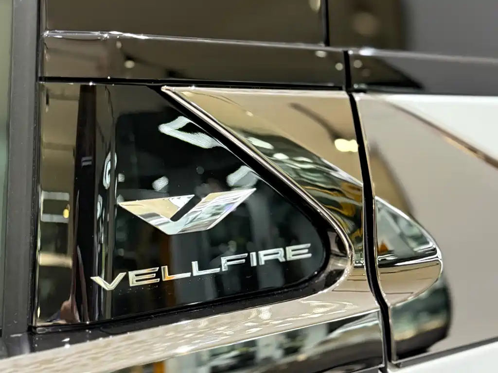 Toyota Vellfire 2025 — фото 15