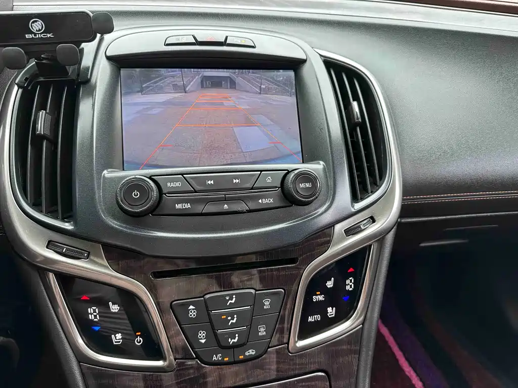 Buick LaCrosse 2013 — фото 16