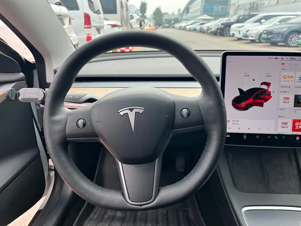 Tesla Model 3 2021 — фото 16