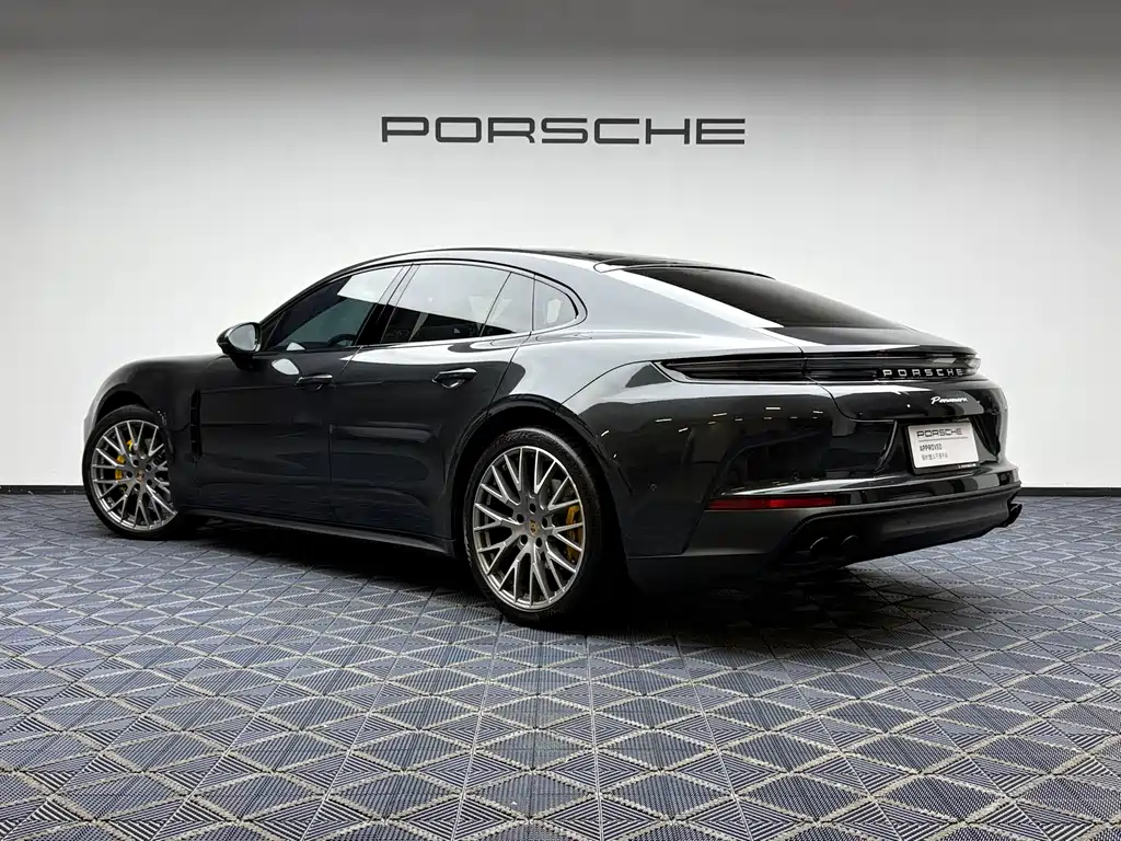Porsche Panamera 2025 — фото 10