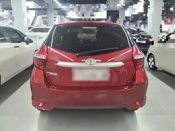 Toyota Yaris L 2020