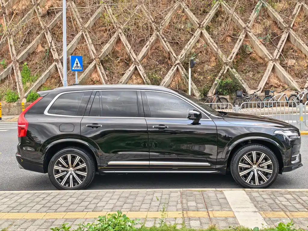 Volvo XC90 2021 — фото 4