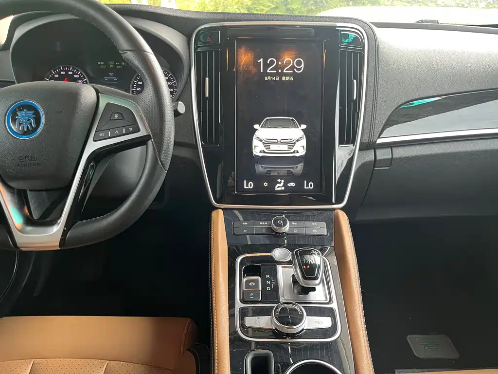 BYD Qin NEV 2018 — фото 20
