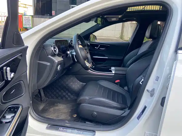 Mercedes-Benz C-Class 2022