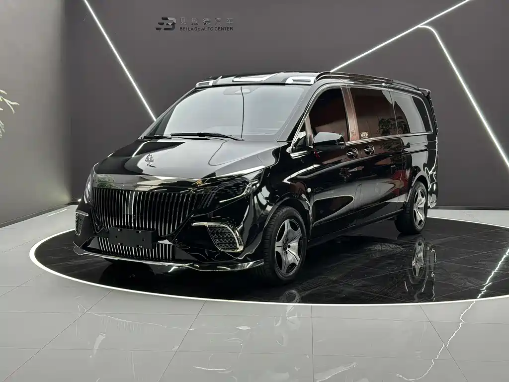Mercedes-Benz Vito 2024 — фото 1