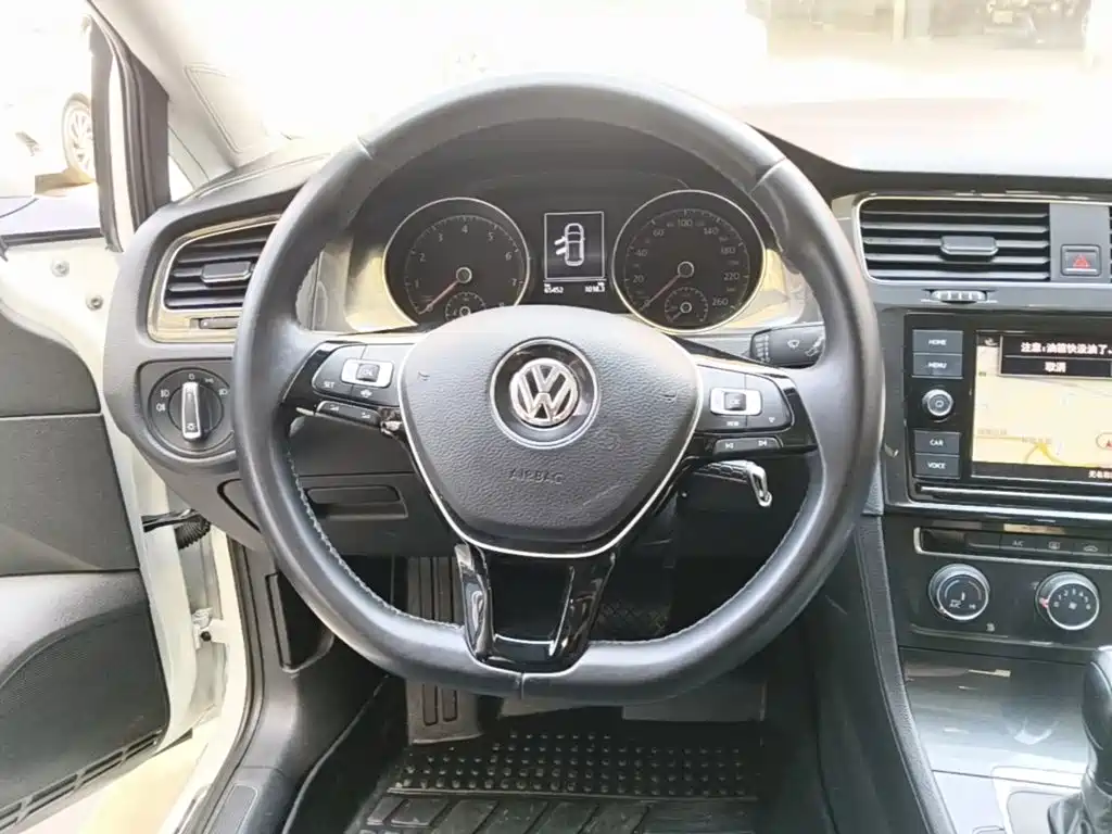 Volkswagen Golf 2019 — фото 11