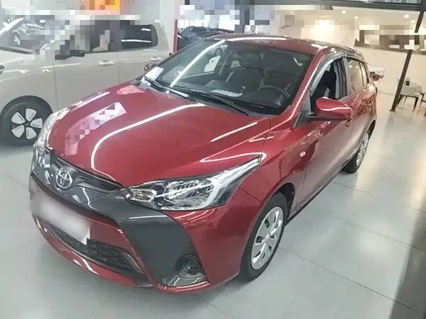 Toyota Yaris L 2020
