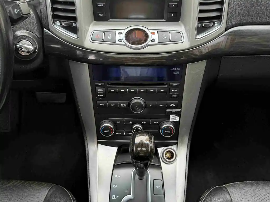 Chevrolet Captiva 2017 — фото 12