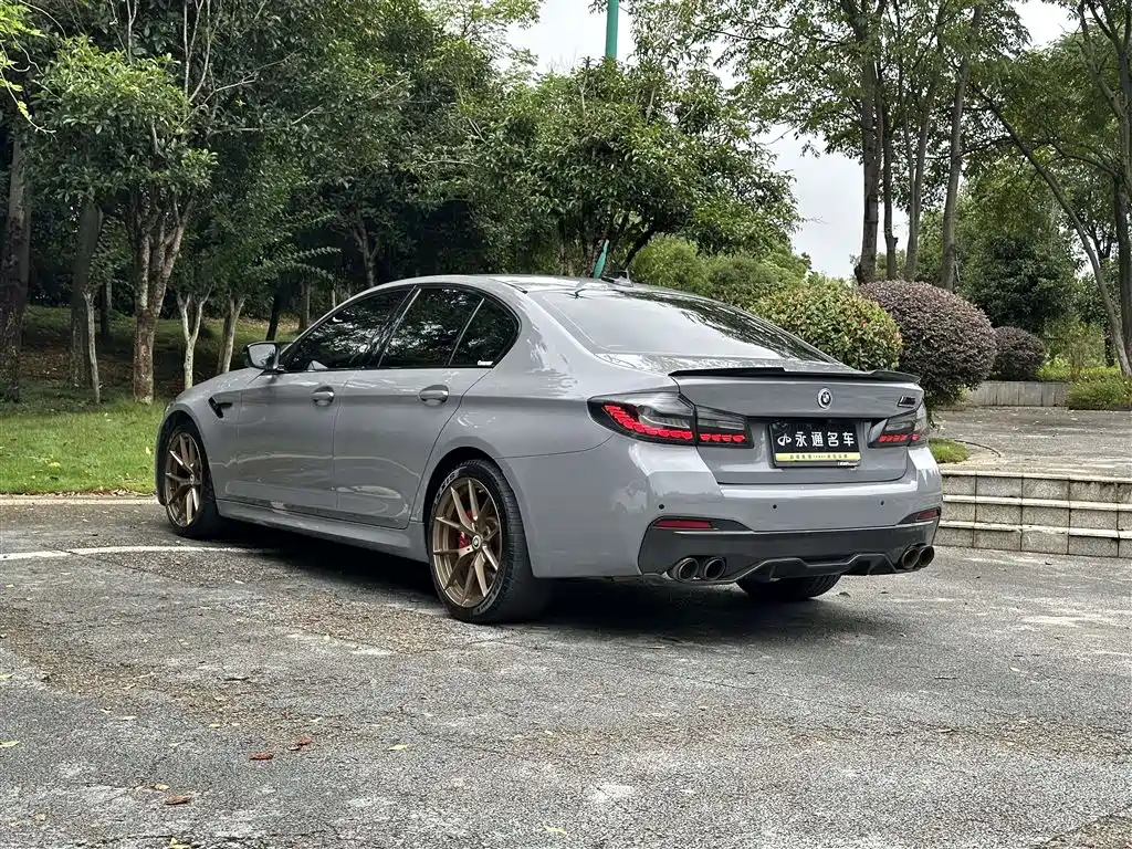BMW 5 Series 2023 — фото 15