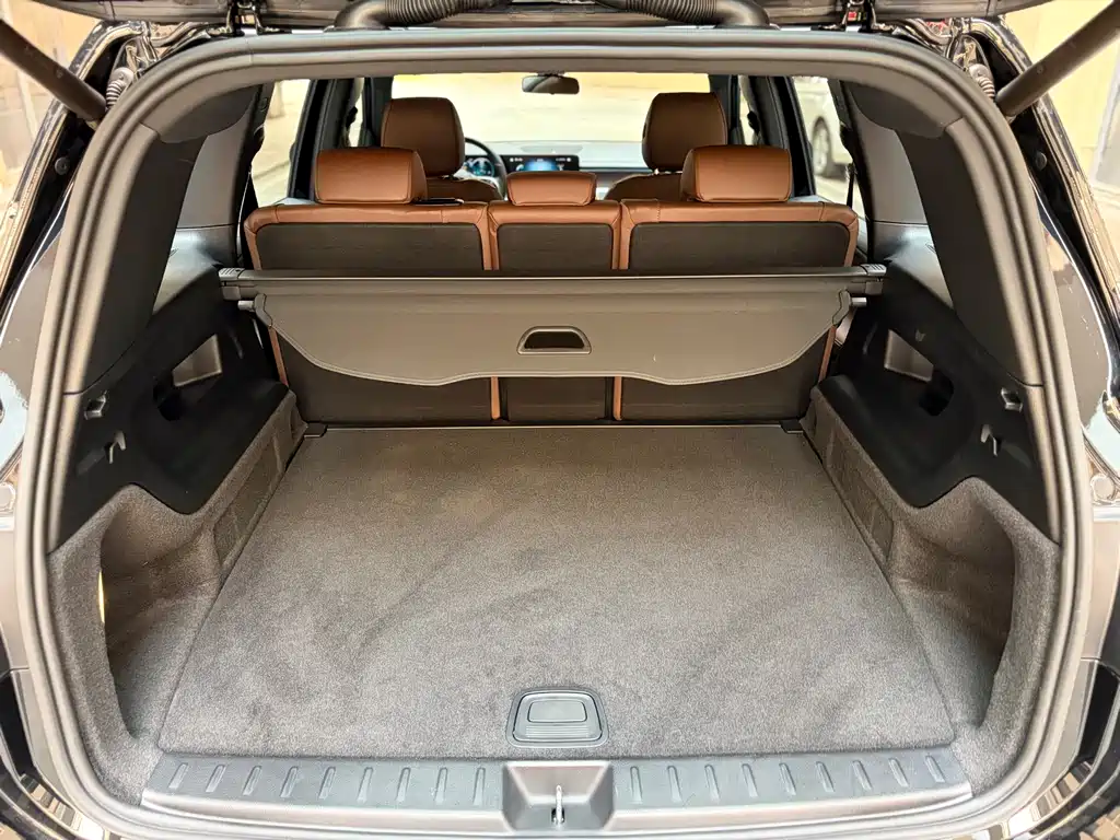 Mercedes-Benz GLB 2023 — фото 12