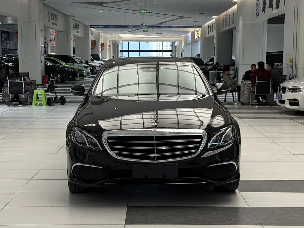 Mercedes-Benz E-Class 2017 — фото 2