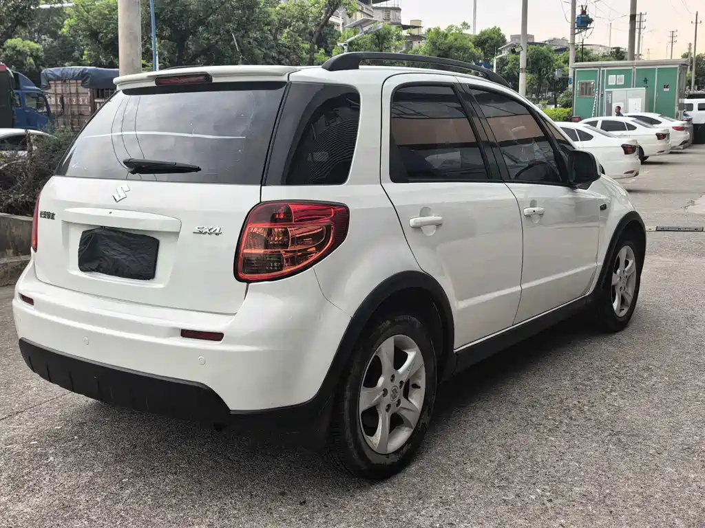 Suzuki SX4 2017 — фото 4