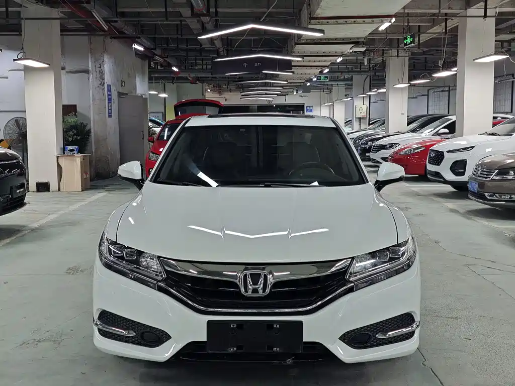 Honda Spirior 2017 — фото 2
