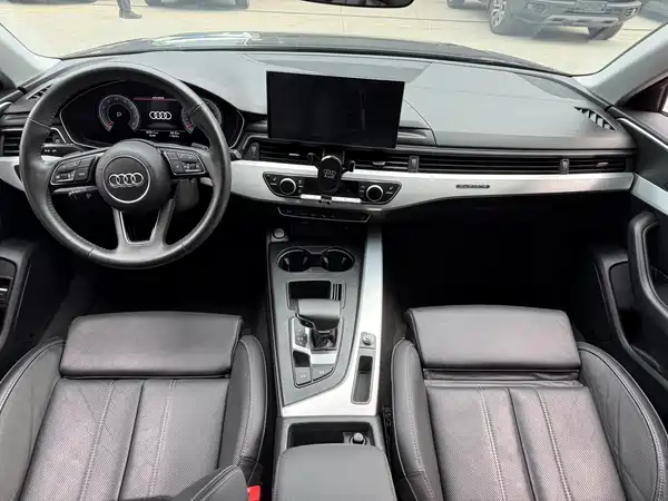 Audi A4L 2020