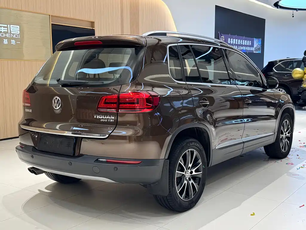 Volkswagen Tiguan 2016 — фото 8