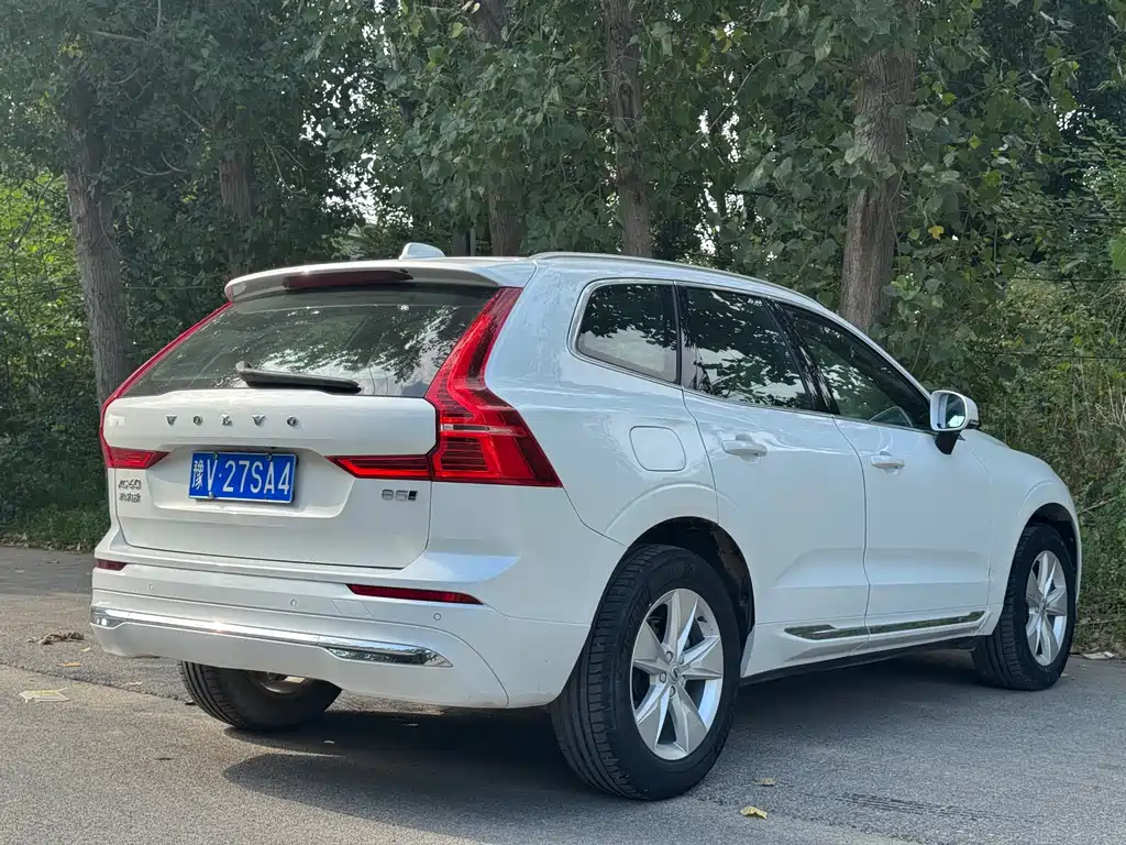 Volvo XC60 2021 — фото 9