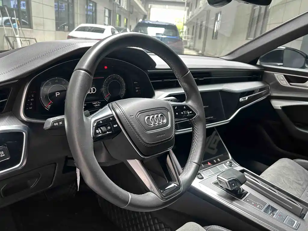 Audi A6L 2022 — фото 8