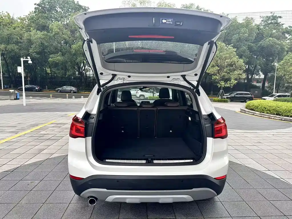 BMW X1 2019 — фото 15