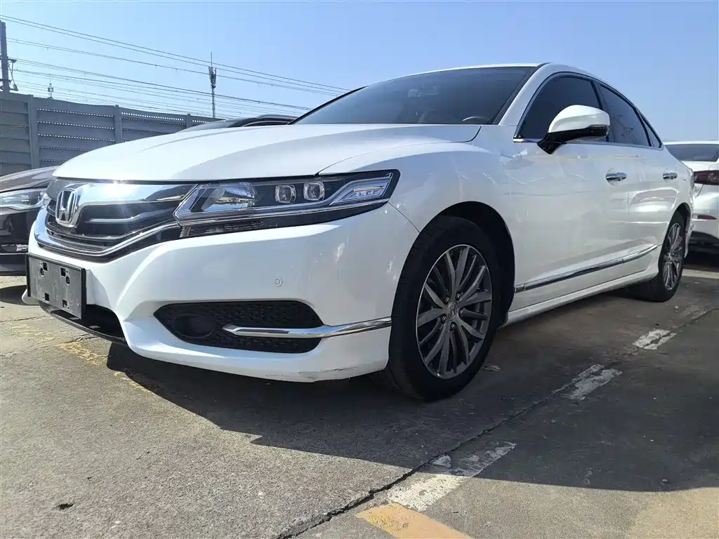 Honda Spirior 2016 — фото 2