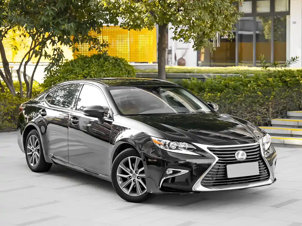Lexus ES 2016 — фото 4