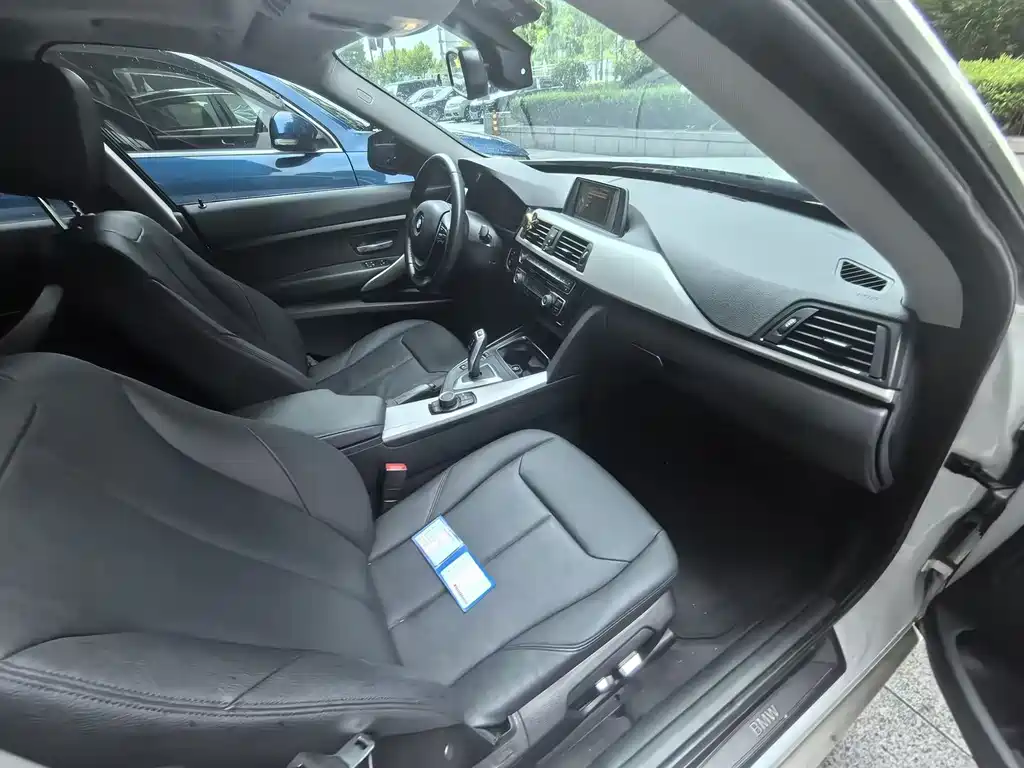 BMW 3 Series GT 2017 — фото 9