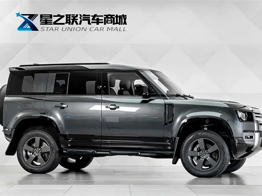Land Rover Defender 2025