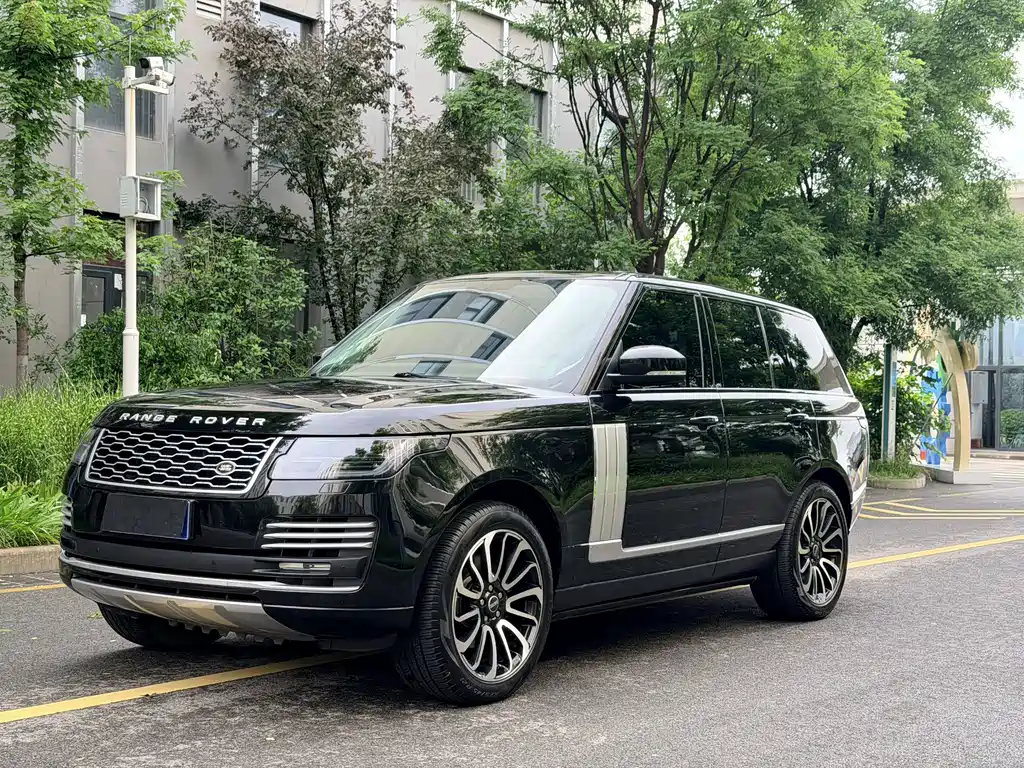 Land Rover Range Rover 2017 — фото 1