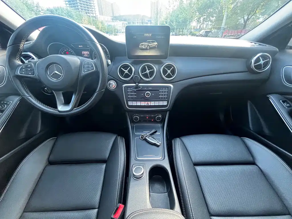 Mercedes-Benz GLA 2017 — фото 8