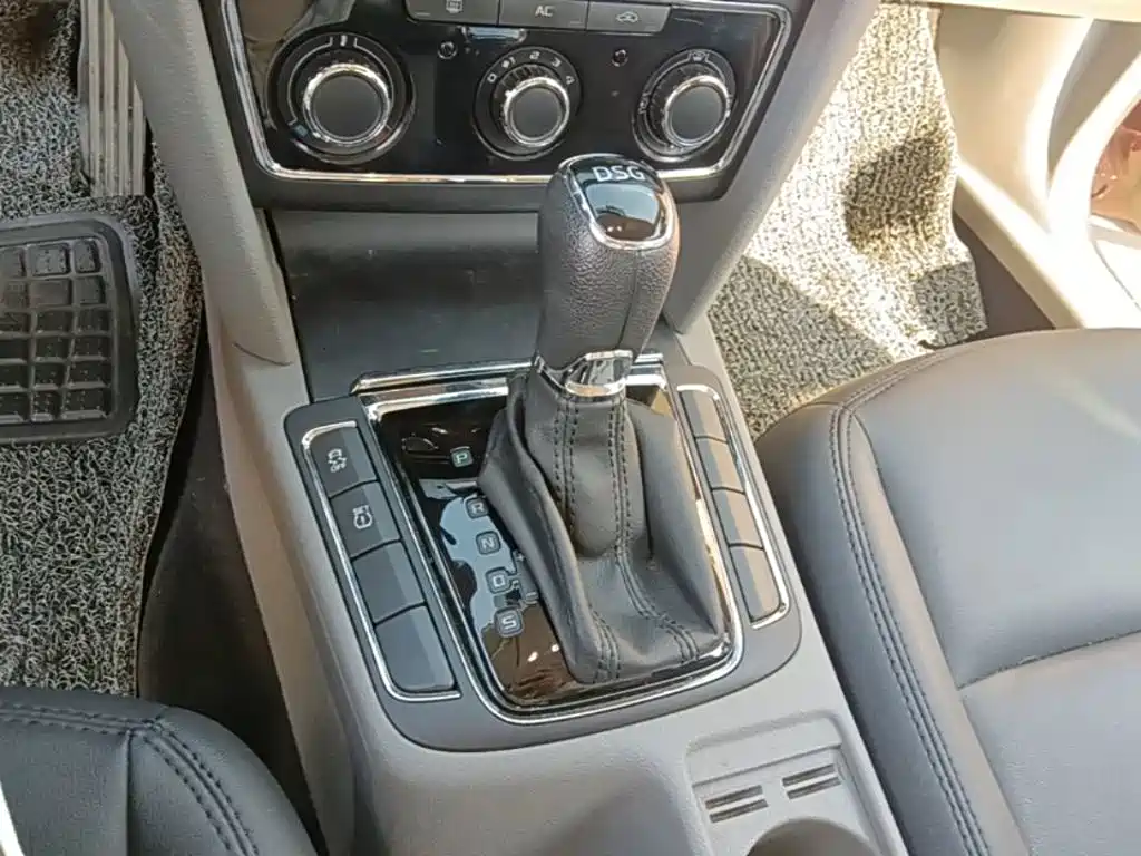 Skoda Speedy 2014 — фото 14