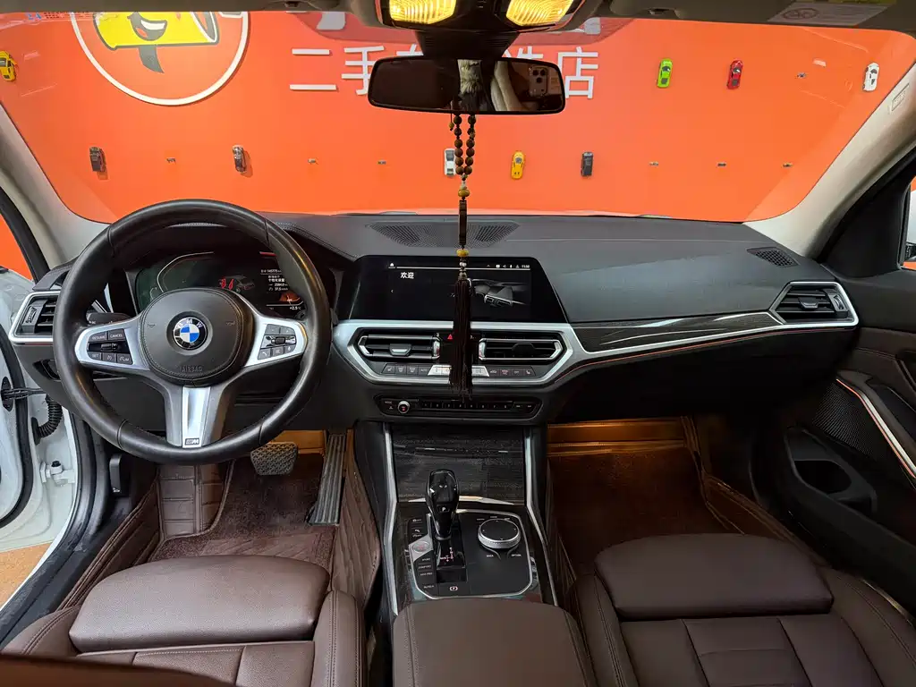 BMW 3 Series 2020 — фото 10