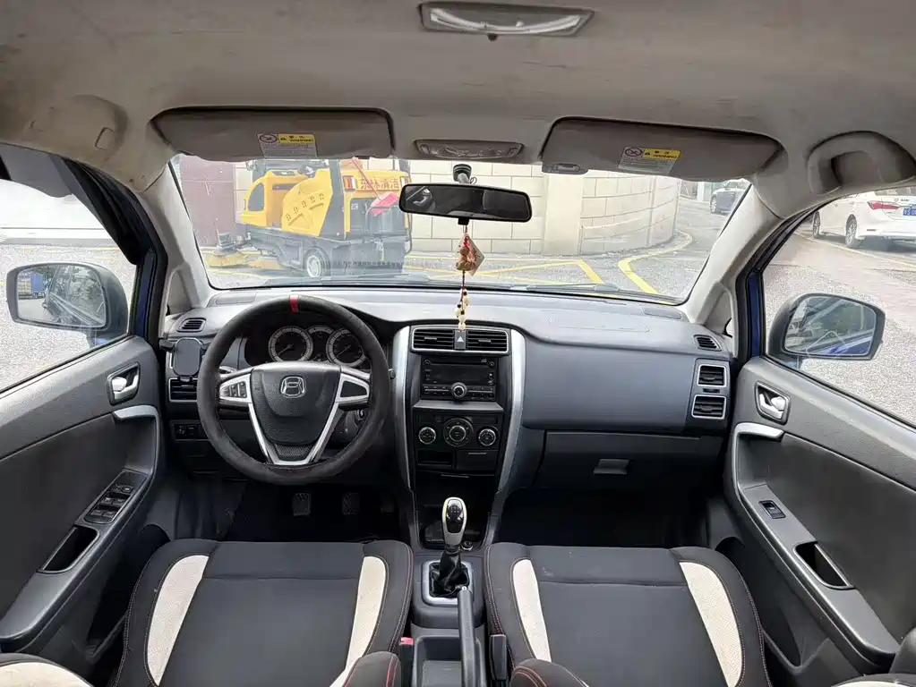 Suzuki Liana A6 2016 — фото 10
