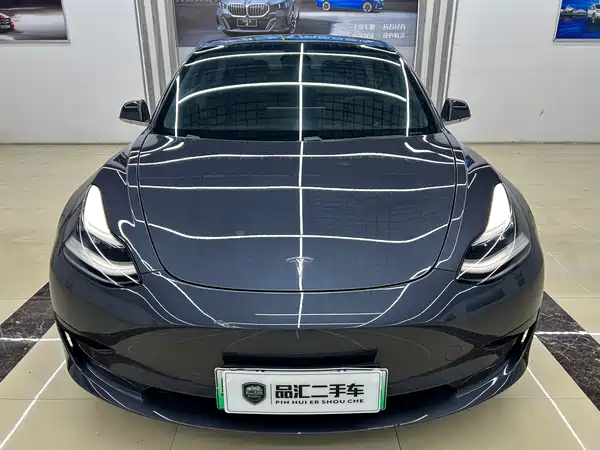 Tesla Model 3 2020