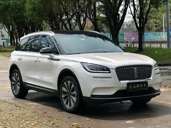 Lincoln Corsair 2021