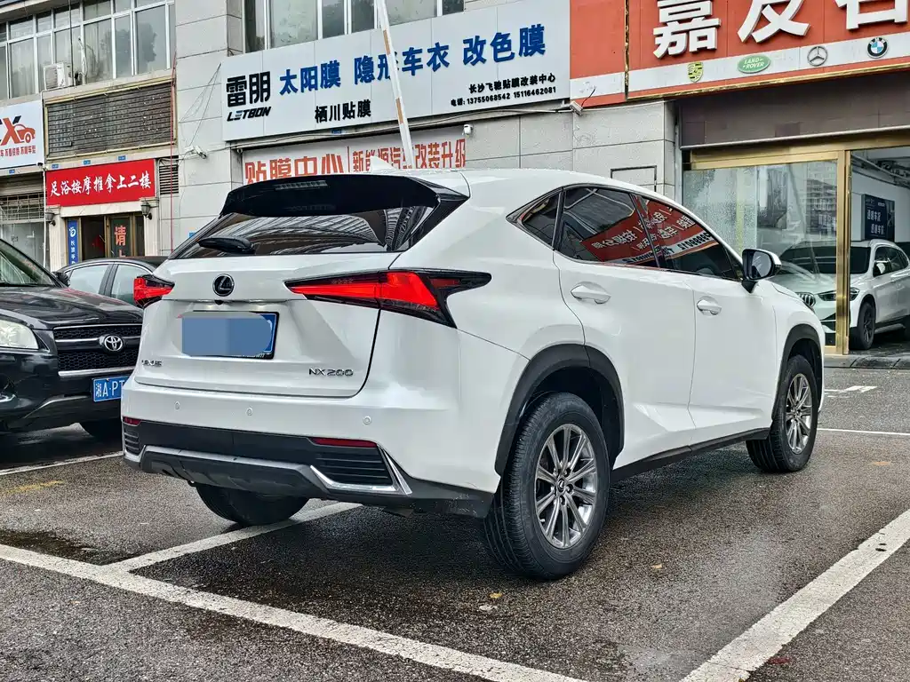 Lexus NX 2021 — фото 9