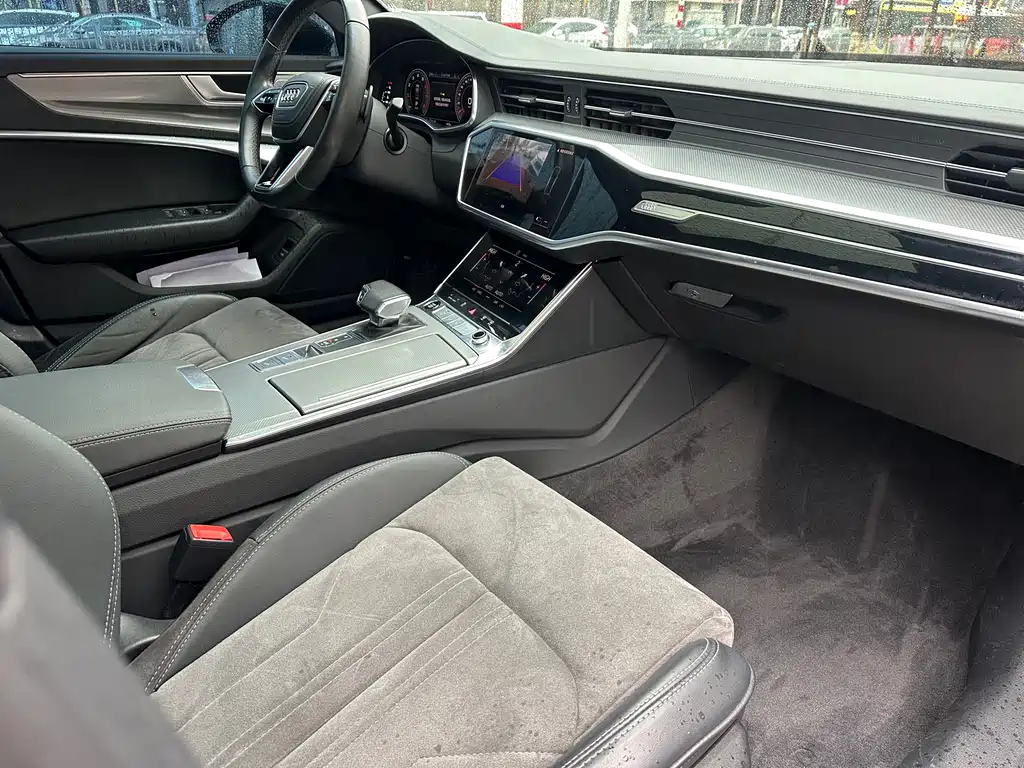 Audi A6L 2023 — фото 10