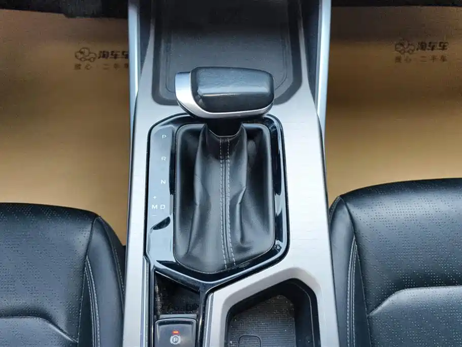 Geely Emgrand 2022 — фото 16